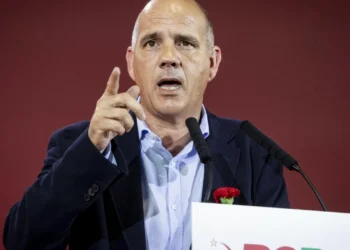 “Alguns só querem discutir a forma para não se falar do conteúdo”