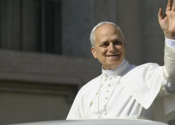 Paz em Kyiv? Papa confirma a Meloni disponibilidade para acolher conversa