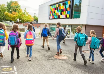 Fisco recorda que associações de pais que gerem ATL têm de pagar IRC