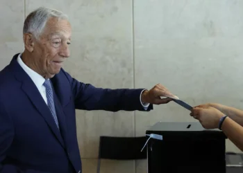 Marcelo ouve Iniciativa Liberal e Livre esta quarta-feira