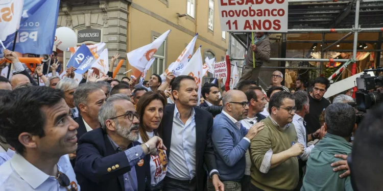 Sondagem. AD aumenta vantagem e PS fica mais perto do Chega