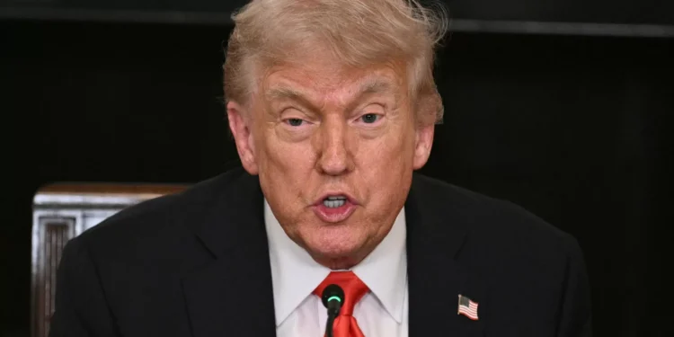 “Maneira mais fácil”. Trump ameaça anular contratos com empresas de Musk