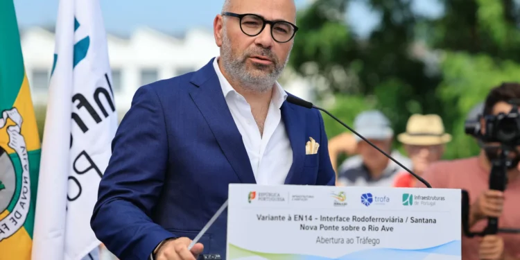 Pinto Luz diz que Portugal demora muito a tomar decisões, mas garante PRR