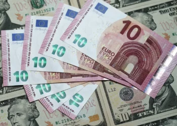 Euro sobe pela quarta sessão consecutiva e aproxima-se dos 1,16 dólares