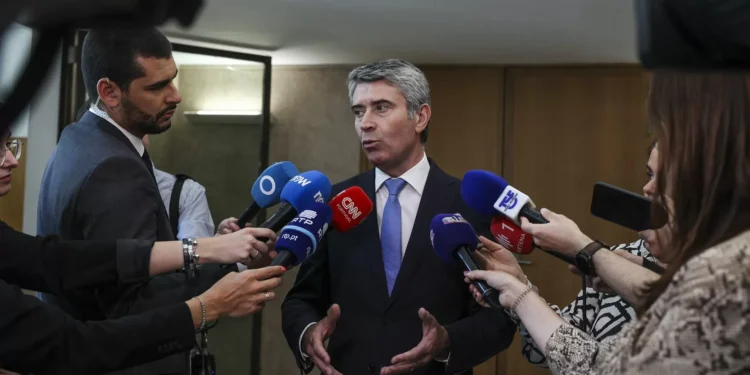 NATO. José Luís Carneiro avisa que reforço na Defesa deve contribuir para desenvolver economia