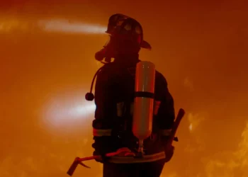 “Tragédia”. Explosão de fábrica no Nebraska mata duas meninas e um adulto