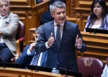 Governo “aproveita” ideia do PS: Unidade de Coordenação para Emergências Hospitalares