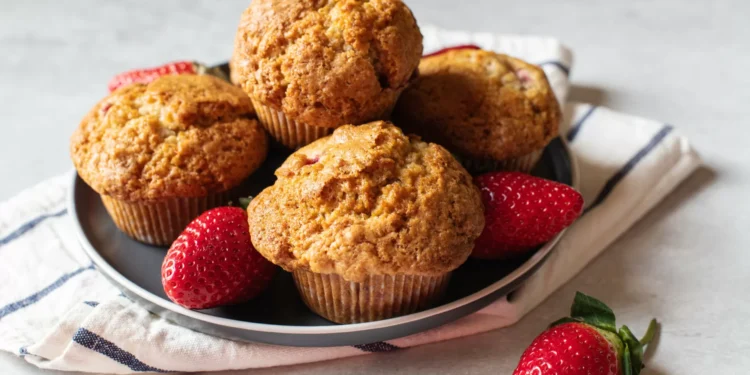 Cheios de sabor e nutrientes! Experimente estes muffins de morango vegan