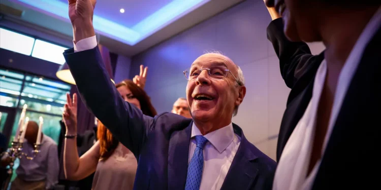 Marques Mendes pede moderação e humanismo quando se fala de imigração