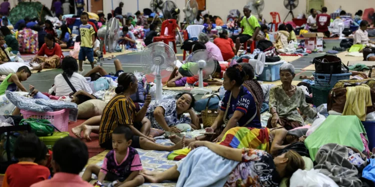 Camboja apela a cessar-fogo “imediato” e “incondicional” com a Tailândia