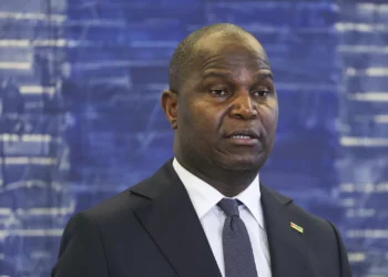 Moçambique. Chapo quer “acelerar reformas” com diálogo público-privado