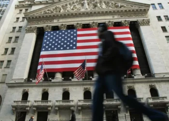 Wall Street fecha em alta com recordes do S&P500 e Nasdaq