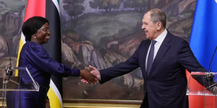 Moçambique quer empresas russas na exploração de gás e petróleo