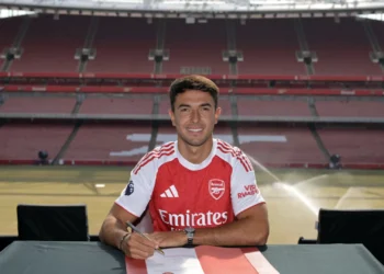 EM DIRETO: Siga os rumores e os negócios do mercado de transferências