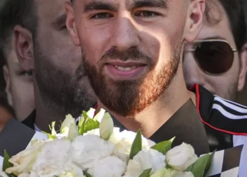 EM DIRETO: Siga os rumores e os negócios do mercado de transferências