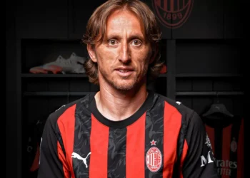 Oficial: Luka Modric já é jogador do AC Milan