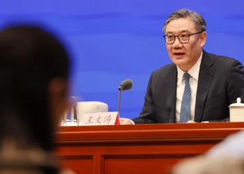 Ministro admite cenário “grave e complexo” para economia da China