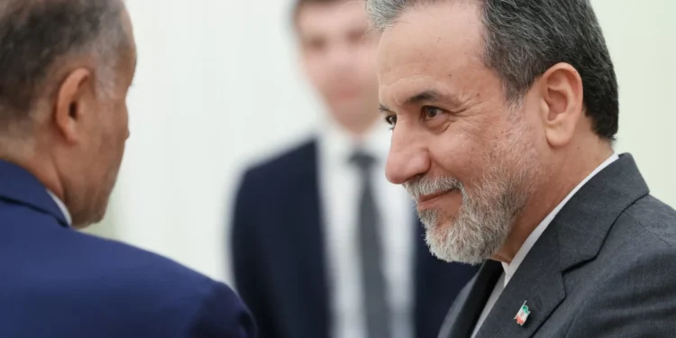 Irão trabalha com China e Rússia para evitar possíveis sanções europeias