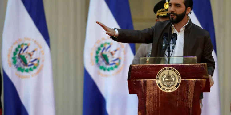 Presidente de El Salvador defende levantamento de limite de mandatos