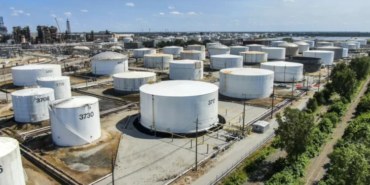 Cotação do Brent para entrega em outubro baixa 0,77% para 66,12 dólares