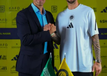 EM DIRETO: Siga os rumores e os negócios do mercado de transferências