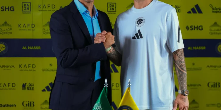 EM DIRETO: Siga os rumores e os negócios do mercado de transferências