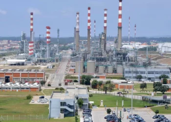 Comissão de Trabalhadores da Petrogal acusa Zero de falta de seriedade