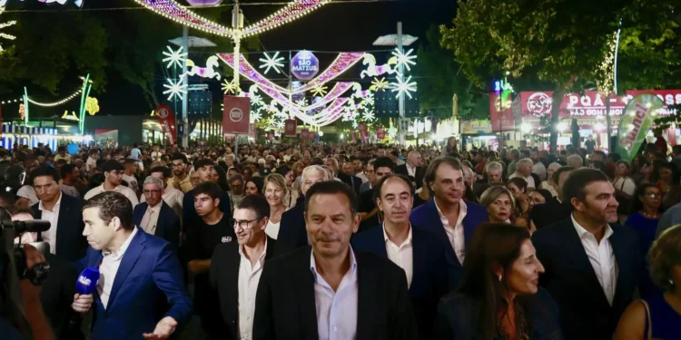 Montenegro garante que reforma laboral não ficará “empatada” em discussões