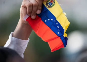 Venezuela renova emergência económica de 60 dias devido a tarifas dos EUA