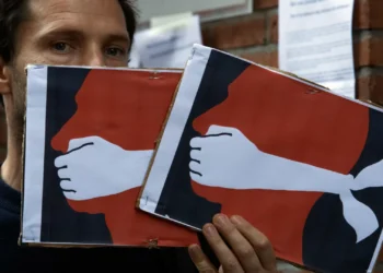 Repórteres Sem Fronteiras honrada por classificação de indesejável na Rússia