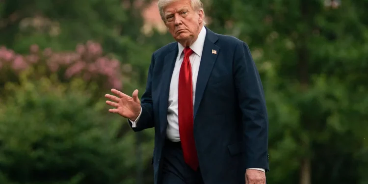 Trump exige que universidades provem que “raça” não é fator nas admissões