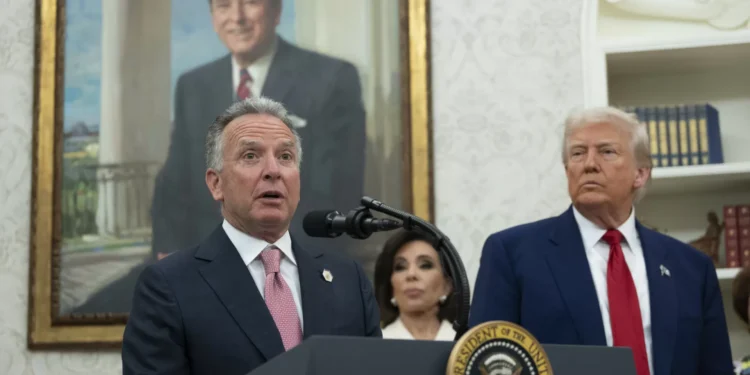 Enviado de Trump manterá reuniões sobre Ucrânia em Moscovo na 4.ª-feira