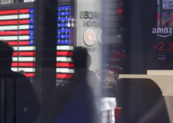 Wall Street fecha em alta ‘agarrada’ à perspetiva de corte de juros pelo Fed