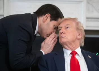 Israel e Hamas aceitam primeira fase de plano de paz de Trump