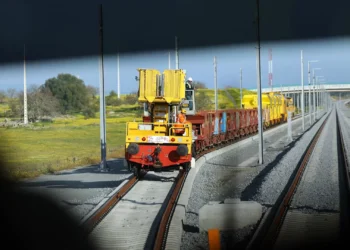 Ferrovia 2020. OE 2026 dá mais 193 milhões a projeto anunciado para 2021