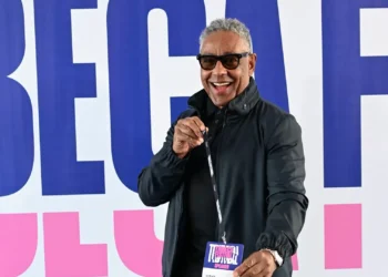 Giancarlo Esposito. O “vilão” que veio até Lisboa “espalhar luz e boas energias”