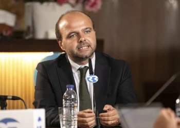 “Onde está o senhor Chega?” Candidato pelo Porto visitou Campanhã ainda sem Ventura