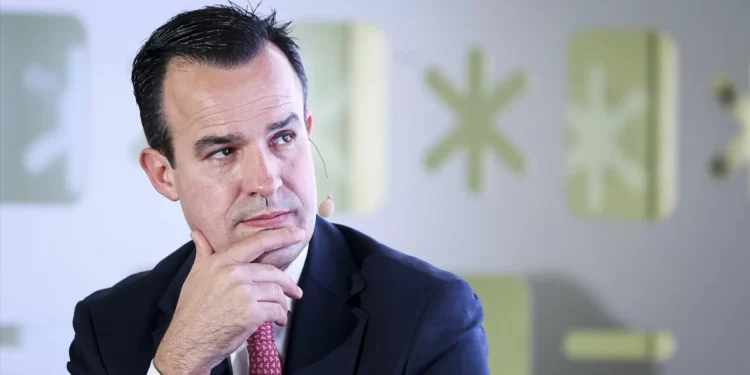 Banco de Fomento prevê aumentar em 14 vezes o financiamento, para 7 mil milhões