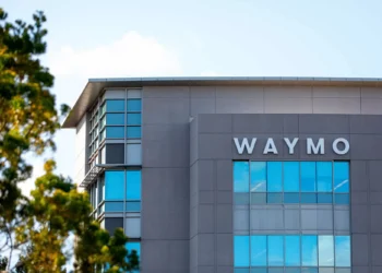 Waymo tem desafio “gelado” para expandir seus robotáxis