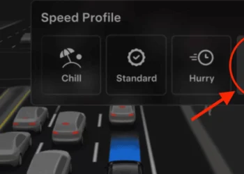 Tesla volta a liberar modo “Mad Max” e reacende polêmica sobre segurança do FSD