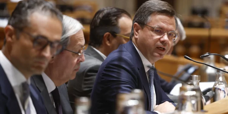 Lojas do cidadão virtuais entram em funcionamento nas “próximas duas semanas” com cem serviços para “tirar pressão” às lojas físicas