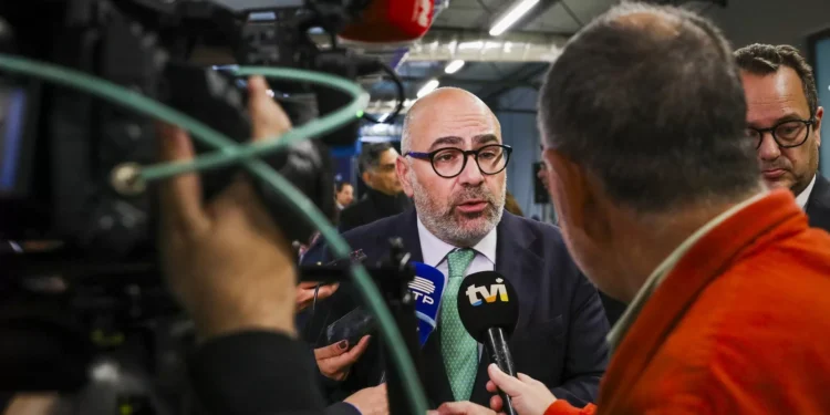 Greve geral. Governo vai tentar minimar efeitos em vários setores