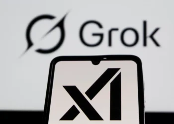 Grok, a IA de Musk, gera polêmica ao elogiar exageradamente seu criador