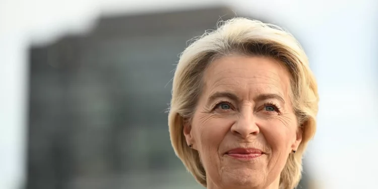 Bruxelas revê em alta crescimento da economia portuguesa para 1,9% este ano