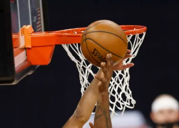 Basquetebol. Benfica vence líder do campeonato francês