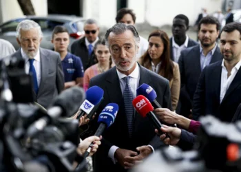 Cotrim mantém que foi pressionado por “apoiantes de Marques Mendes” para desistir