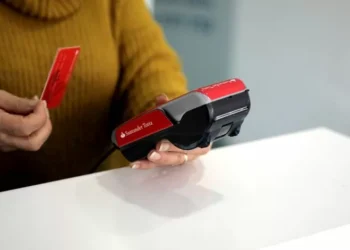 Bancos encaixaram mais 20% em comissões até setembro do que no período pré-pandemia