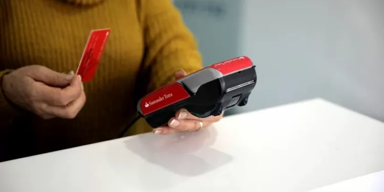 Bancos encaixaram mais 20% em comissões até setembro do que no período pré-pandemia