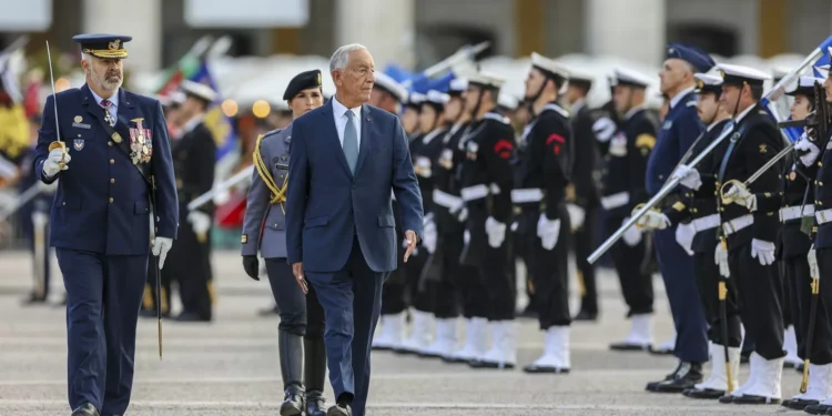 Marcelo: 25 de Abril é “data primeira”, mas sem Novembro não haveria Constituição