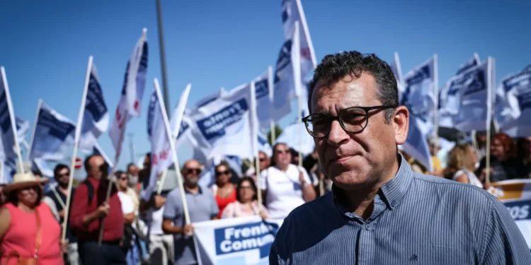 “Situação insana”. Frente Comum critica aprovação final do Orçamento do Estado